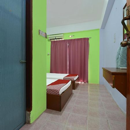 Oyo 90565 Teresek View Motel Kuala Tahan Exterior foto