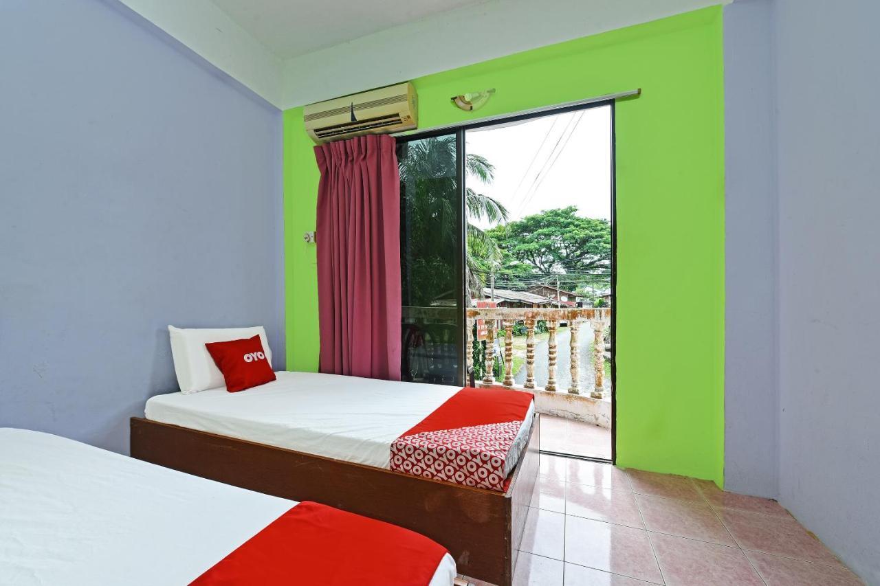Oyo 90565 Teresek View Motel Kuala Tahan Exterior foto